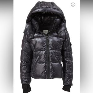 Girls Black Glossy S13 Mogul Puffer Coat/Jacket size 14 hooded